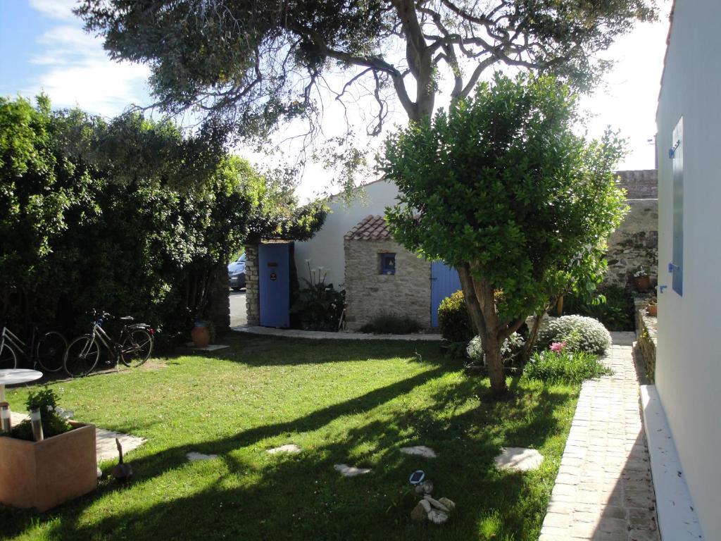 Le Buzet Bleu Bed & Breakfast Noirmoutier-en-l'Ile Dış mekan fotoğraf